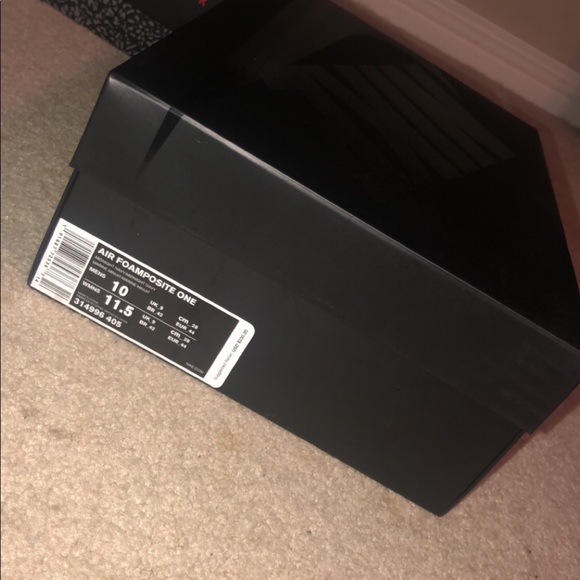 air foamposite one.   (midnight navy) - Picture 7 of 7